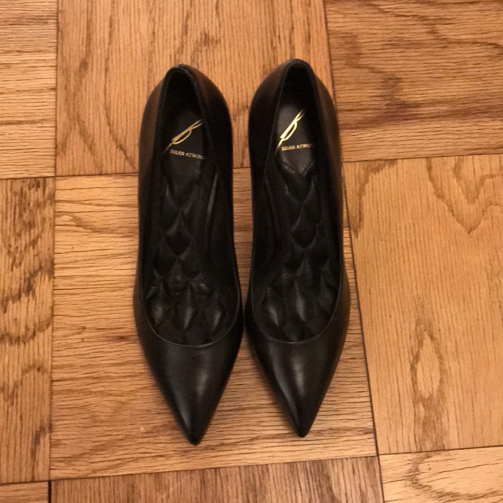 B Brian Atwood Black Leather Pointy Toe Pumps